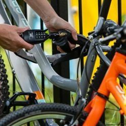 Hiplok Antivol à Chaîne Spin Avec Code Numérique -Antivol Soldes Boutique 20113719 Hiplok Spin HighVisibility Kettenschloss 5060277661613 SP1SB 4MjZME0OJu7NSB