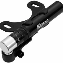 Katana Mini-pompe Taifun S CNC CO2 Hybride 8 Katana Mini-pompe Taifun S CNC CO2 Hybride -Antivol Soldes Boutique Katana Pumpe klein c